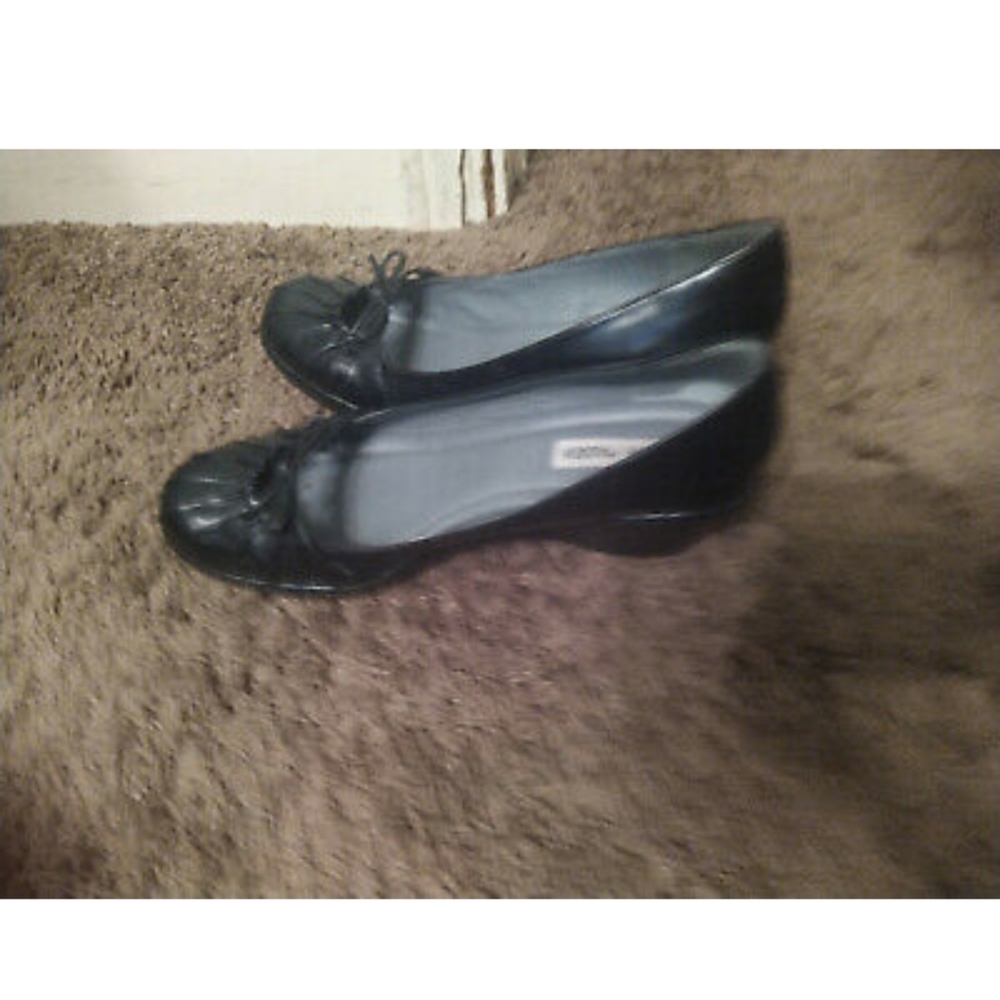 Womens flat